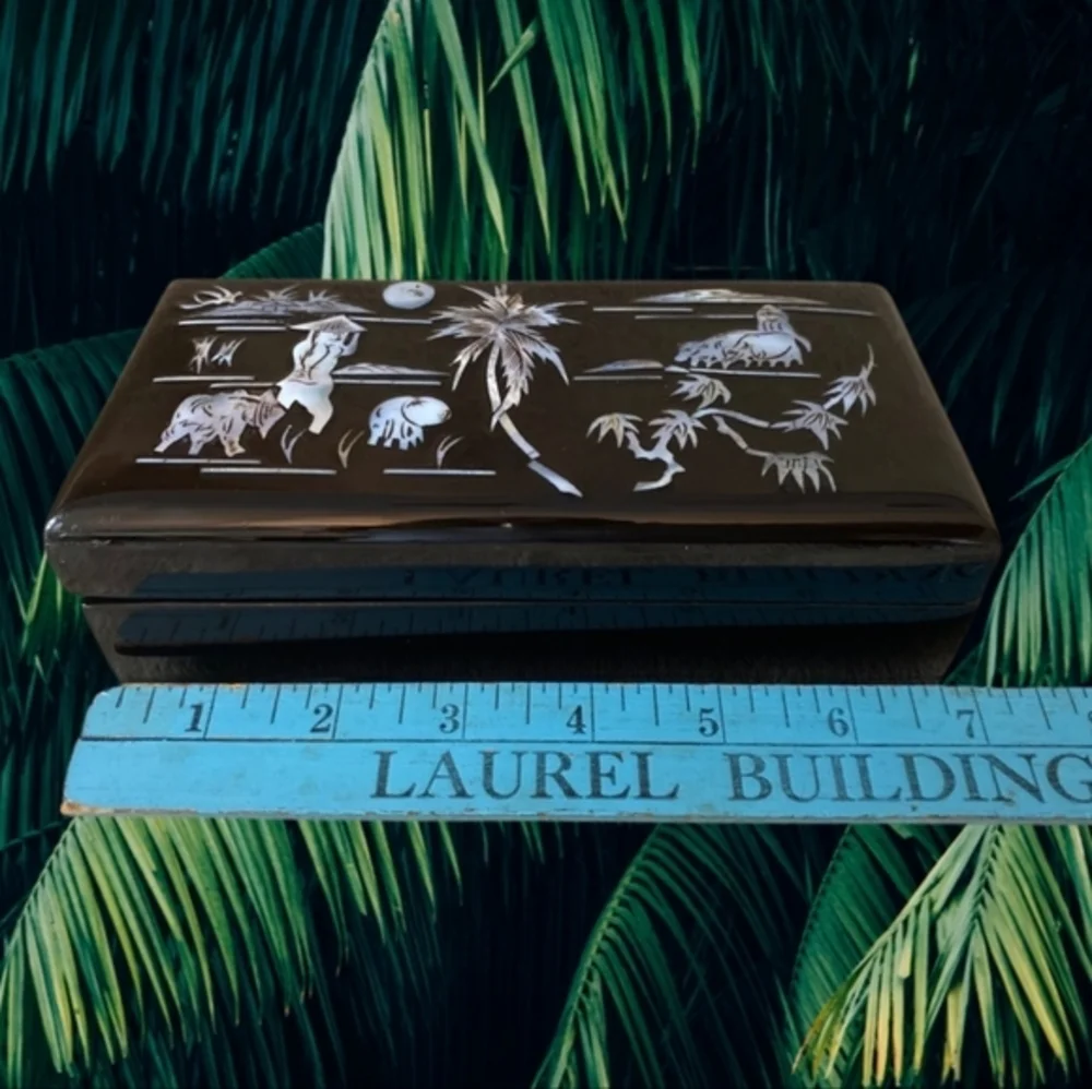 Handmade Lacquered Wooden Trinket Jewelry‎ Box Mother of Pearl Inlay With Mirror